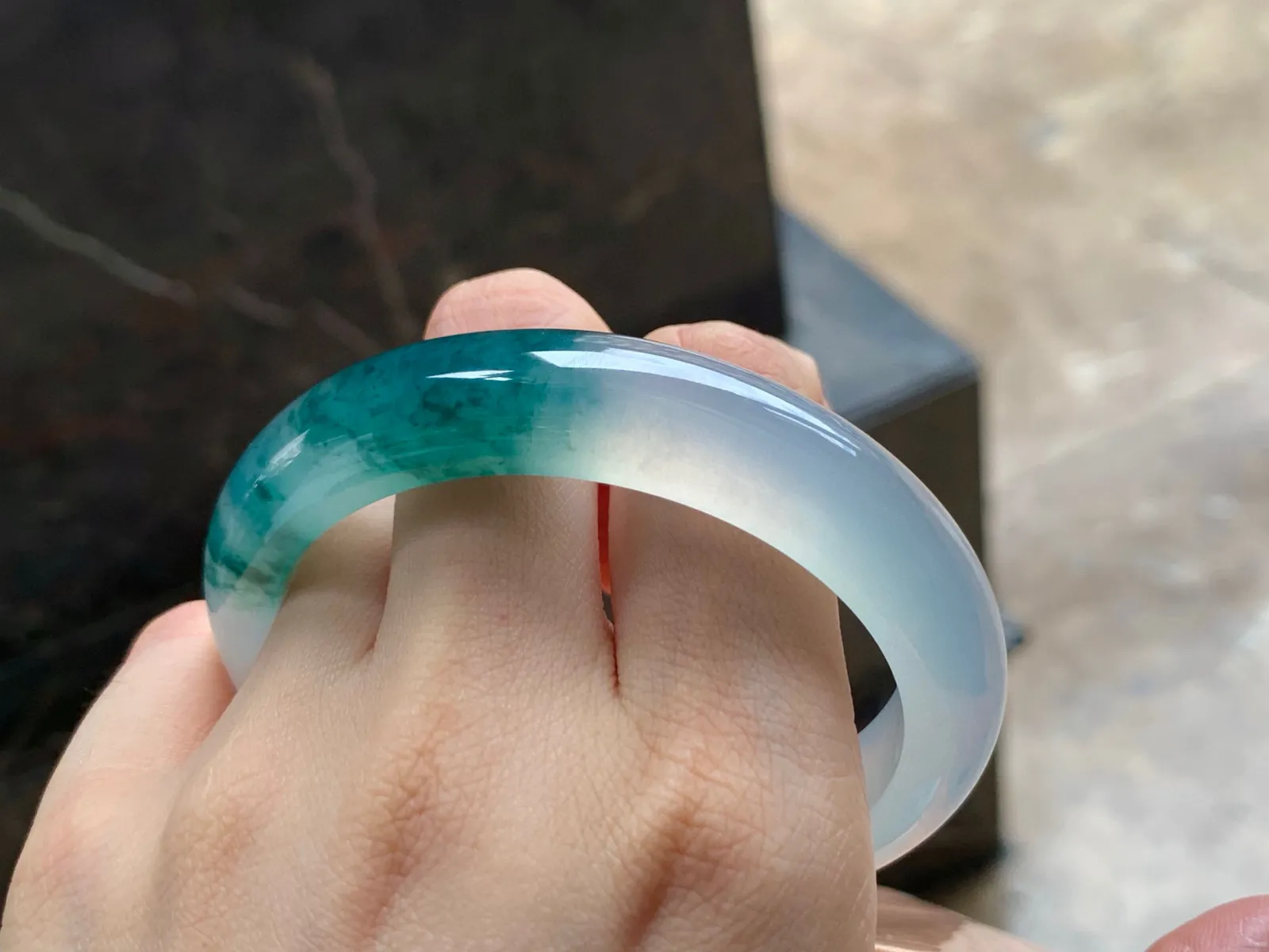 冰种飘花手镯
种老58/13/8.8mm
