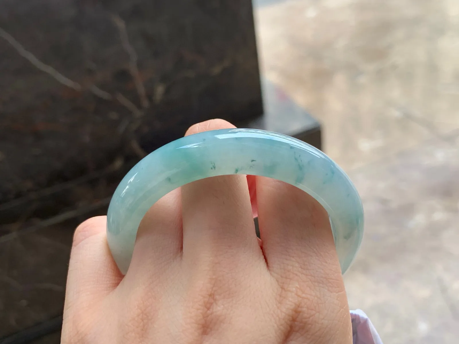 飘花手镯
水润55.3/11.7/8.3mm