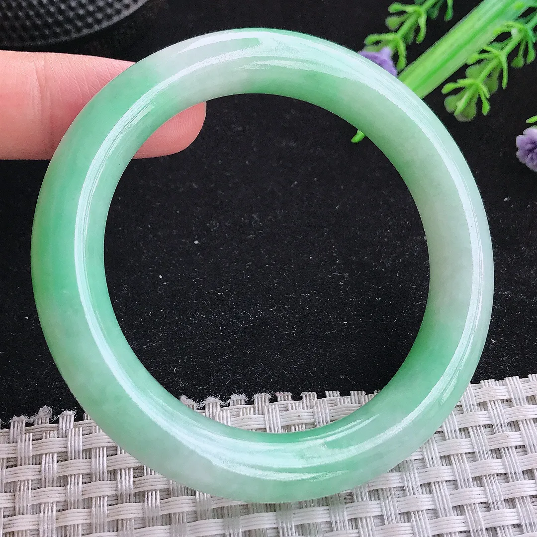 自然光54.5/11/0.2老坑精美温润苹果绿圆条手镯玉镯平安镯美人镯