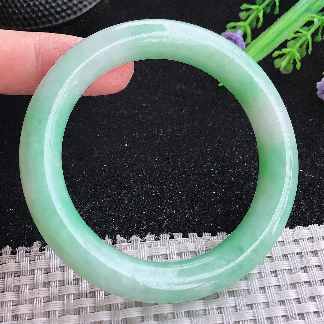 自然光54.5/11/0.2老坑精美温润苹果绿圆条手镯玉镯平安镯美人镯
