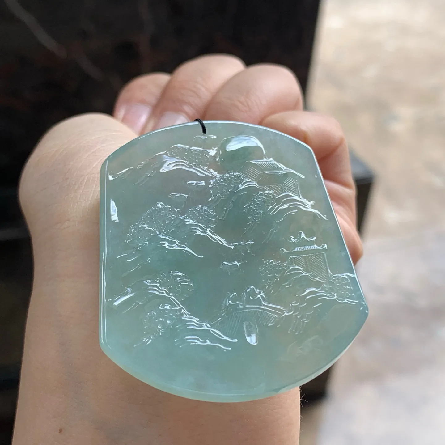 蓝水山水牌
 底色漂亮～
