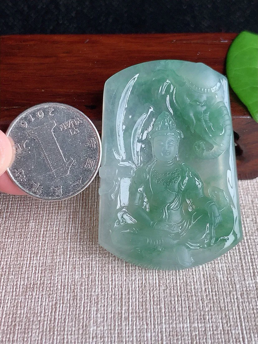 a货翡翠老坑冰种飘花普贤菩萨吊坠，尺寸53.6×36.3×5.6mm 重量24.05g 0717