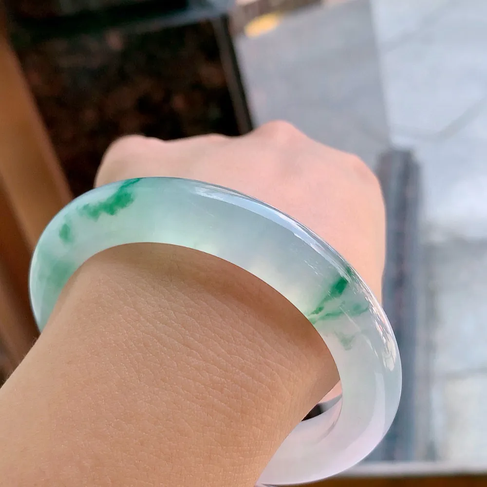 正圈冰玻飘花 无瑕 尺寸:57.6/11.6/9.7 花美 种水好️️