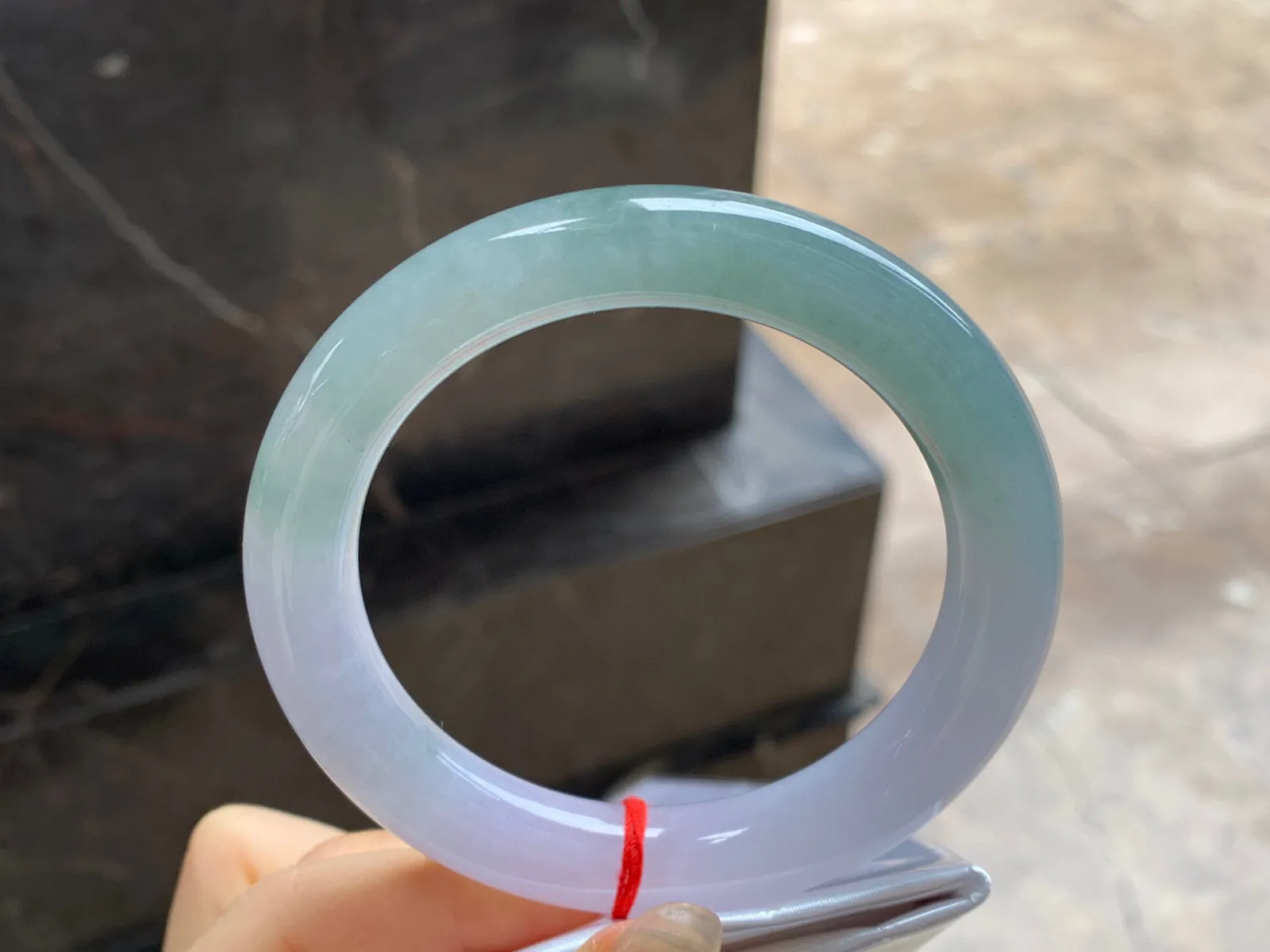 细糯圆条手镯
尺寸：58-11mm
水润十足～半山水