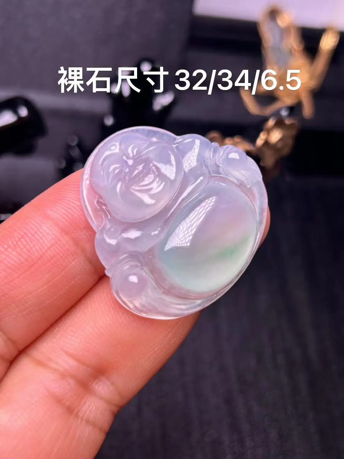缅甸翡翠A货．佛在心中，平平安安，健健康康，万事顺心，上身效果好，