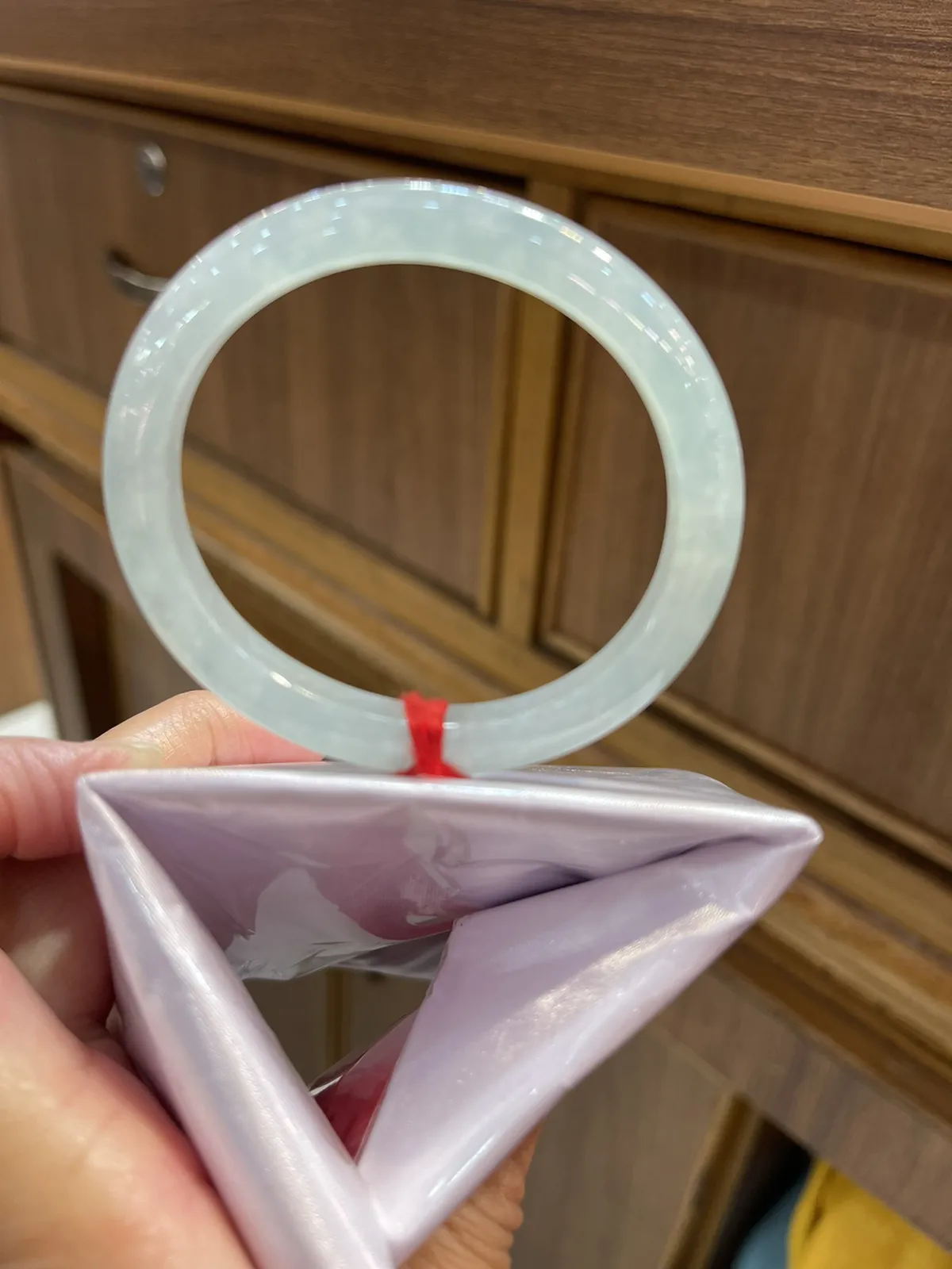 缅甸翡翠A货，小手的福，冰透水润，上手效果好，富贵吉祥平安幸福，