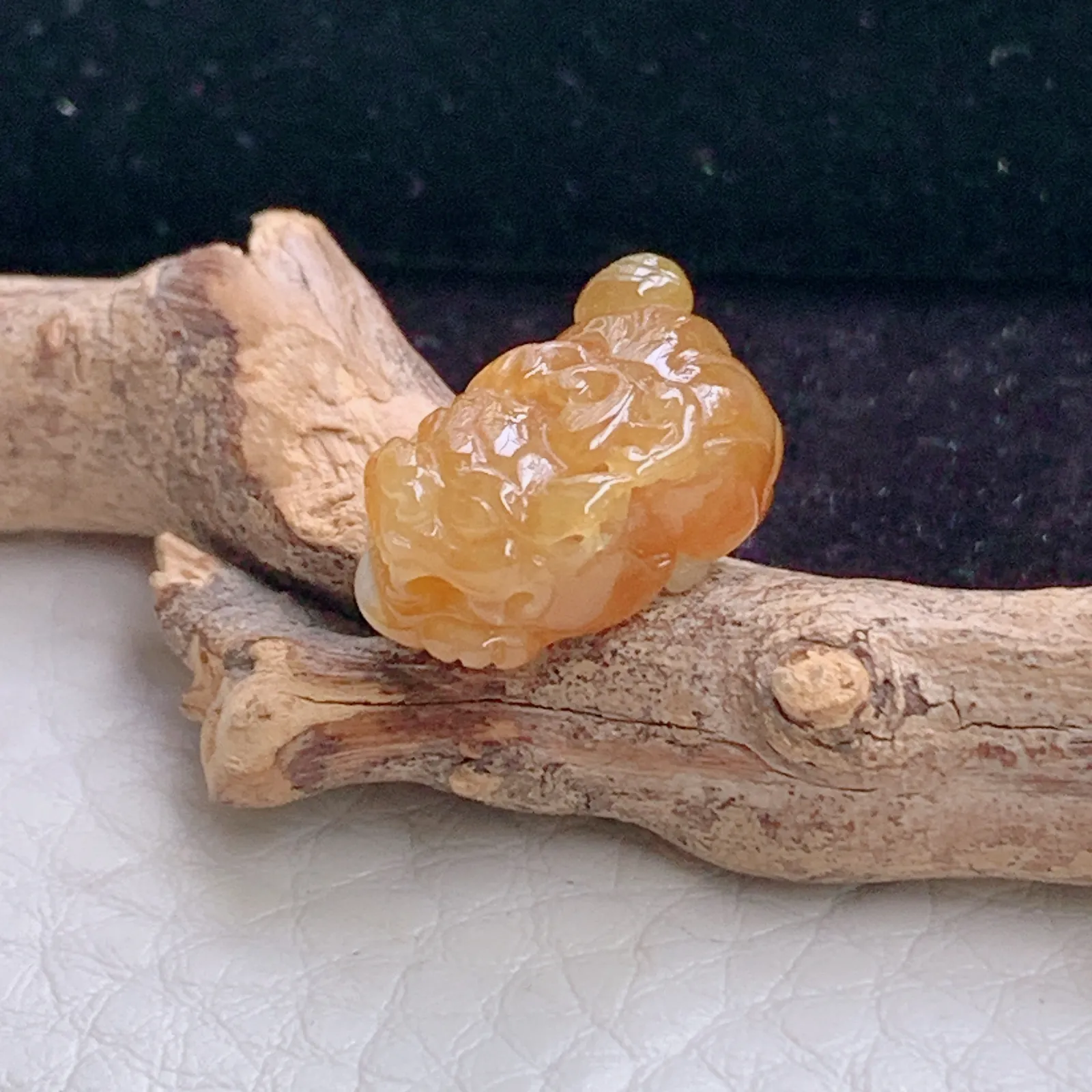lz实拍17*7.8*10老坑精雕缅甸翡翠饱满招财貔貅 小皮休玉吊坠 玉挂件