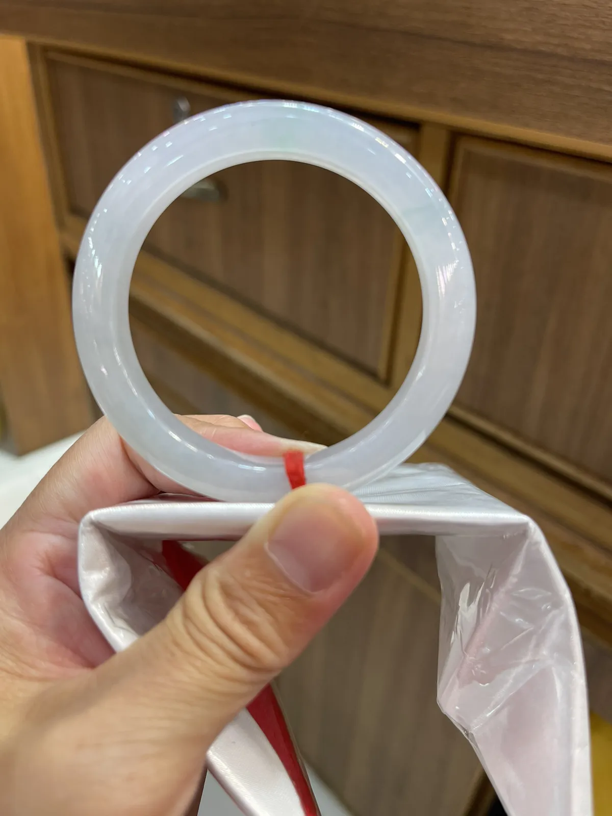 缅甸翡翠A货，冰透水润，小手的福利，幸福快乐，平安健康。