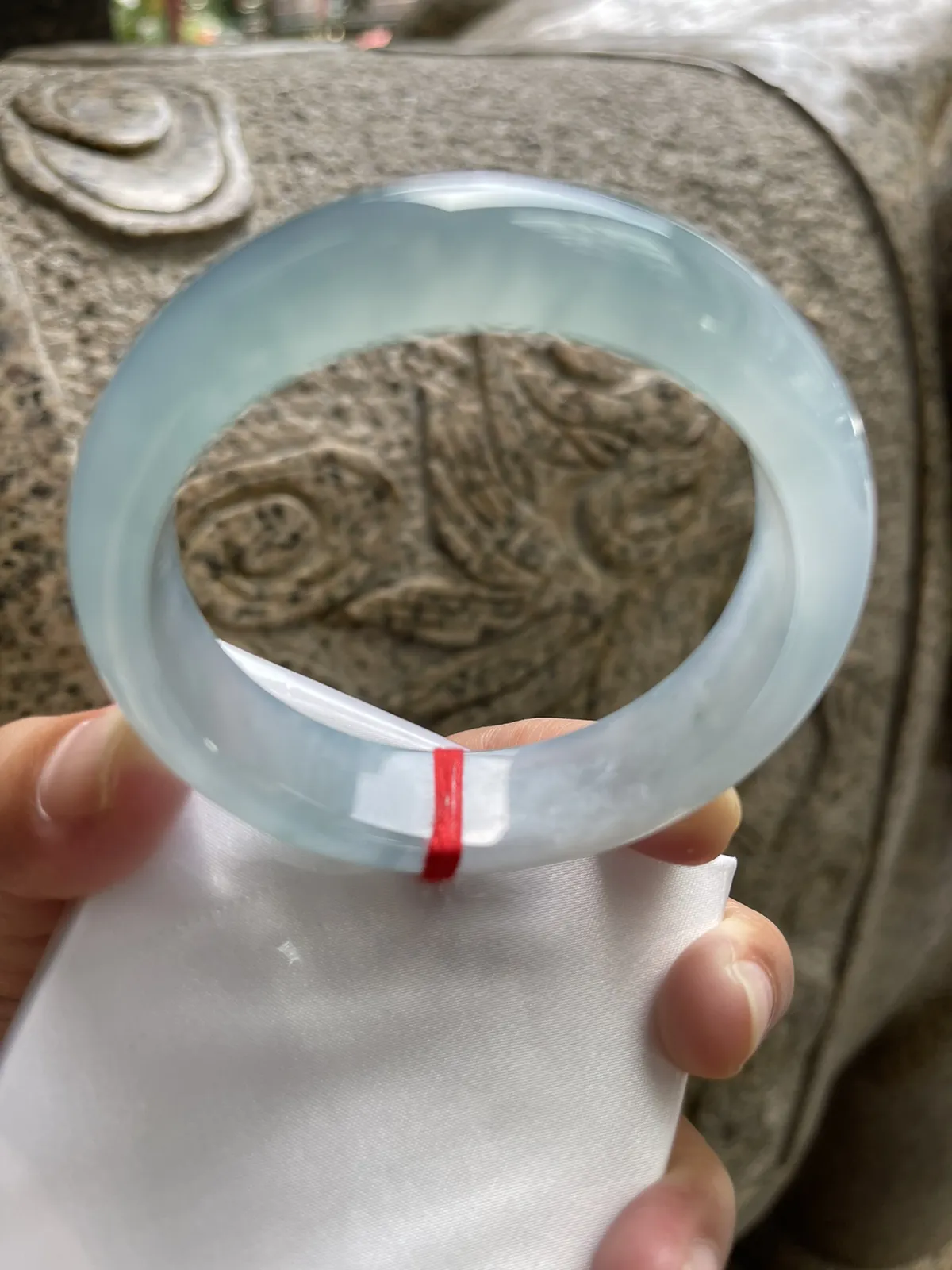 缅甸翡翠A货，冰蓝水正圈手镯，上手效果好，富贵镯，平安健康，幸福美满，