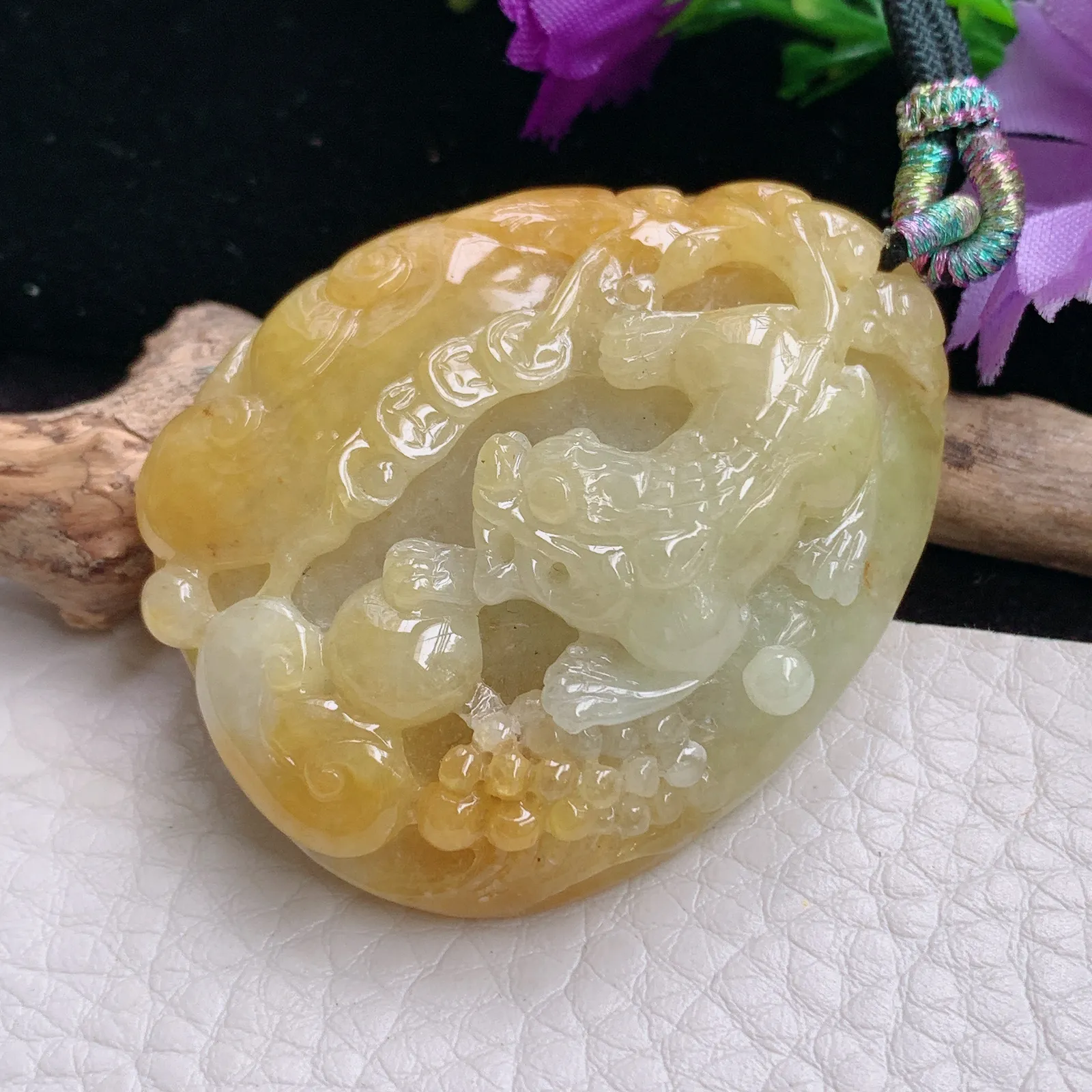 mut实拍48*40*14.5老坑精雕缅甸翡翠黄翡招财貔貅 皮休玉吊坠 玉挂件