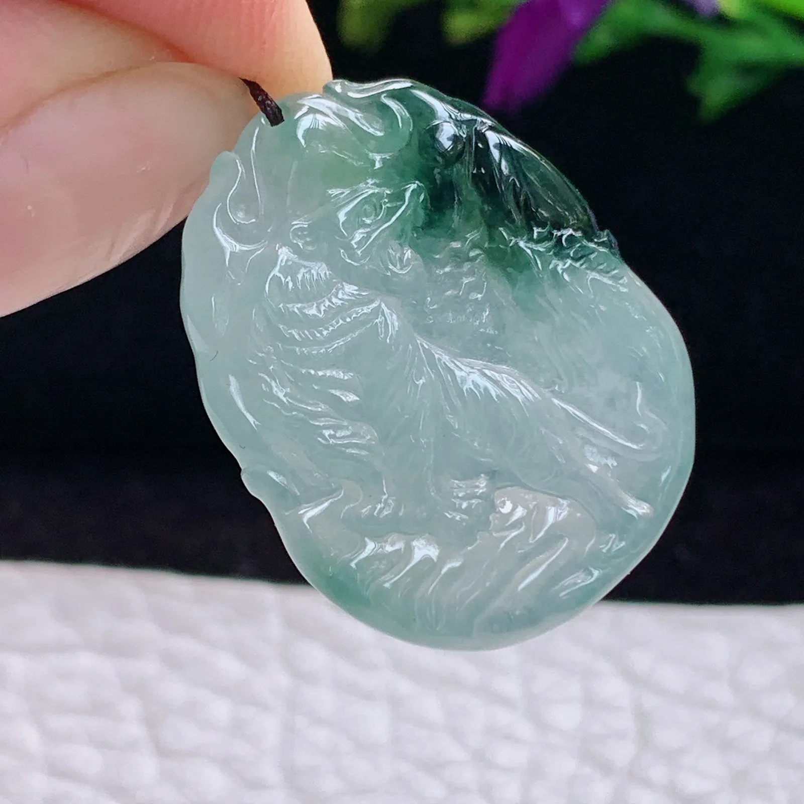 ktj实拍26.8*20.8*4老坑精雕缅甸翡翠冰飘花上山虎秀气小吊坠 玉挂件