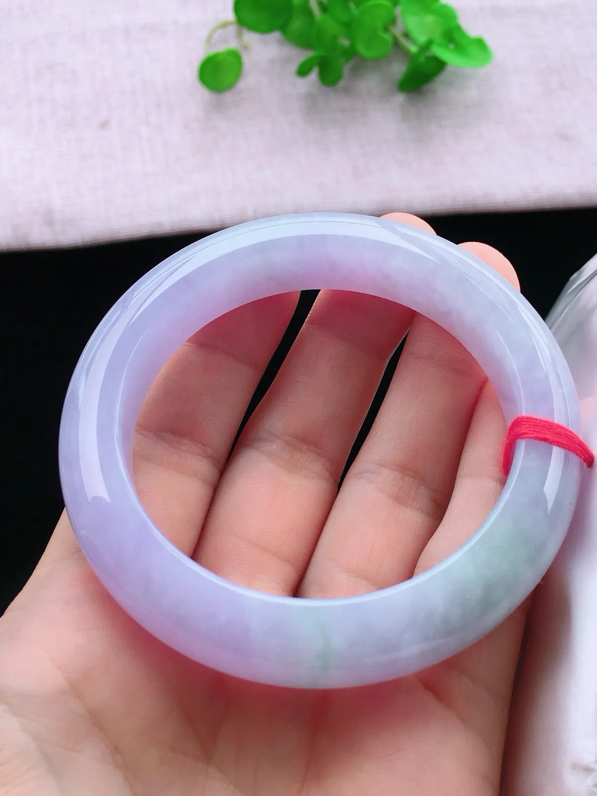 正圈56-57可戴，种老水足，尺寸56.4/12.3/9.9mm，紫罗兰正圈翡翠手镯。