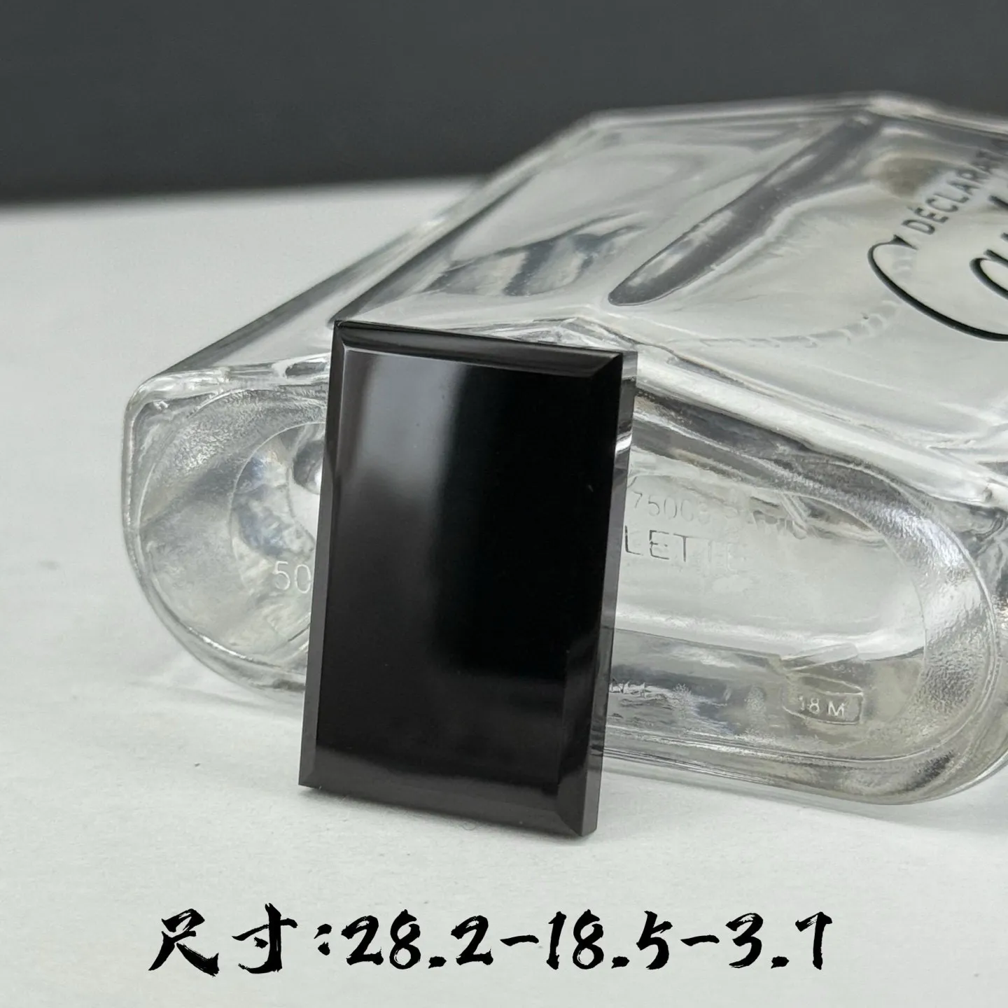 精品墨翠小无事牌 种好色正 黑度极好 打灯通透 油性十足 尺寸28.2
