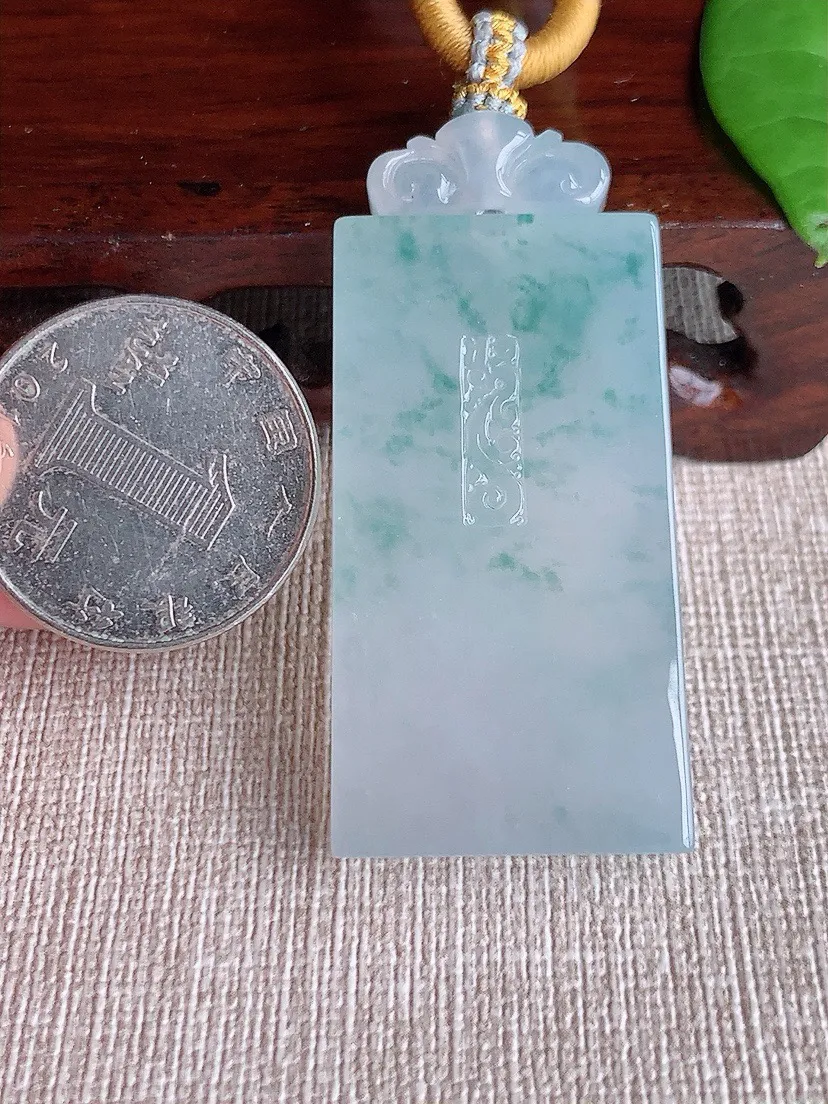 a货翡翠老坑冰种白月光佛公吊坠 尺寸30×33×5.8mm 重量9.75g 0717