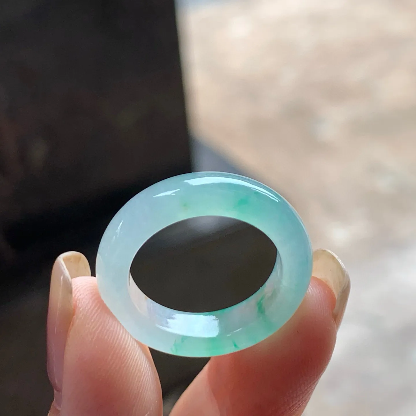 冰种带色指环
有种有色～