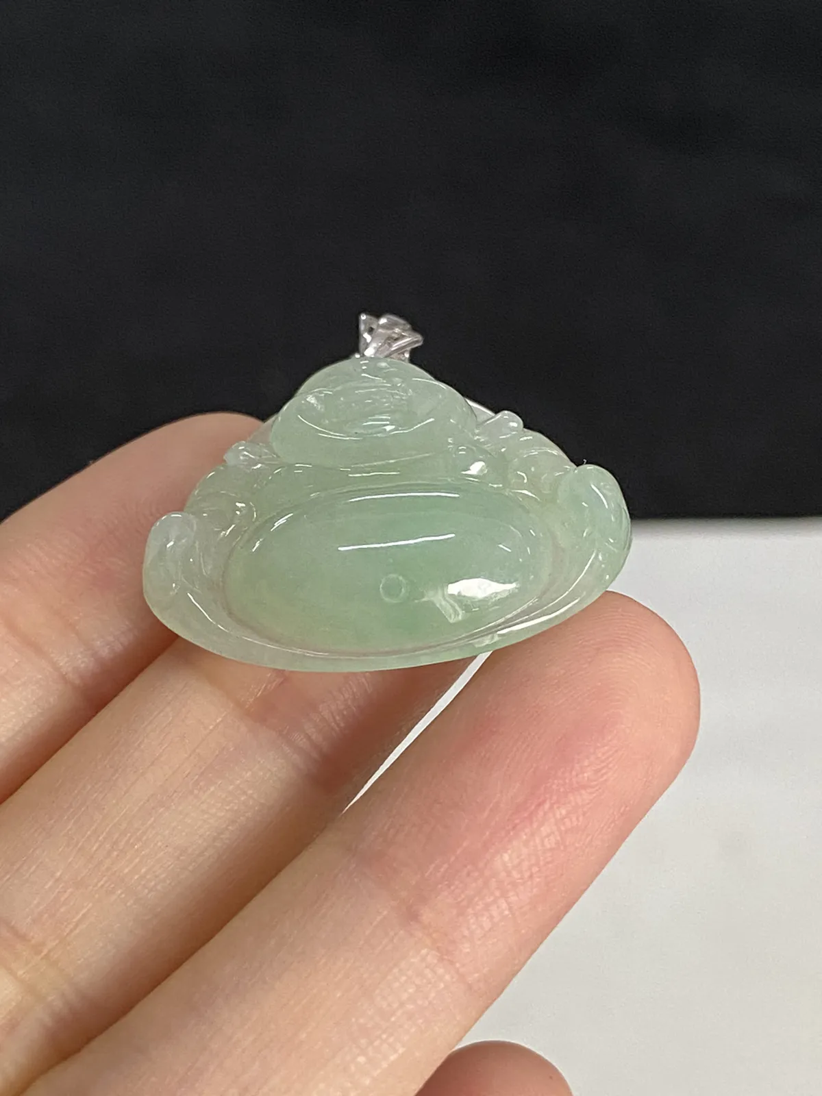 翡翠冰糯种绿色佛公吊坠