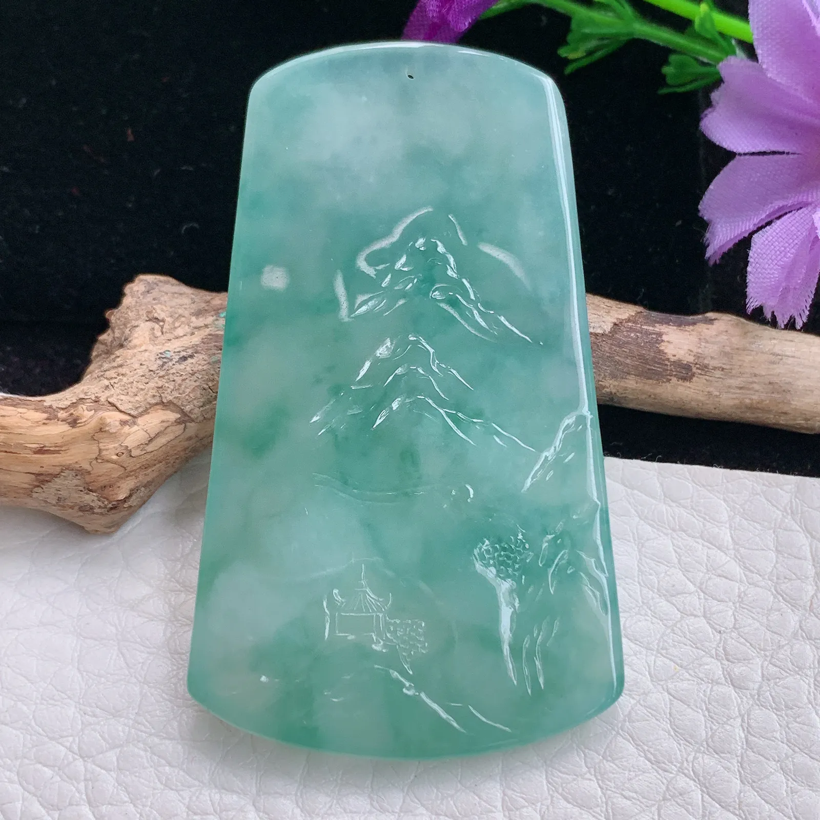ktj实拍62*36.3*5老坑精雕缅甸翡翠冰润飘花大好河山 山水玉吊坠 玉挂件
