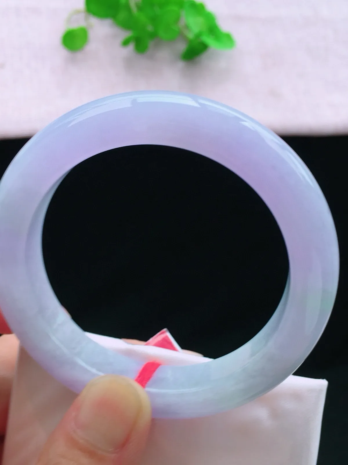 正圈56-57可戴，种老水足，尺寸56.4/12.3/9.9mm，紫罗兰正圈翡翠手镯。
