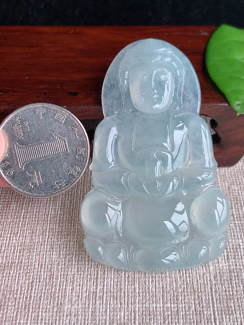 a货翡翠老坑冰种正装观音吊坠 尺寸61.4×38×5.6mm 重量24.42g 0717