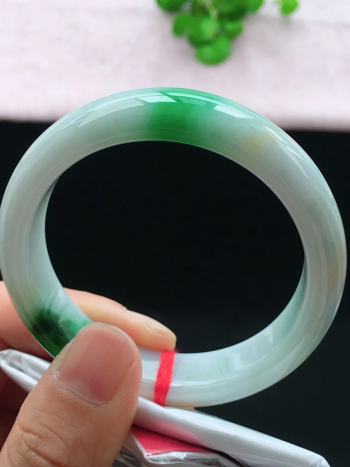 正圈52-53可戴，种老水足，尺寸53/13.4/7.5mm，双彩正圈翡翠手镯