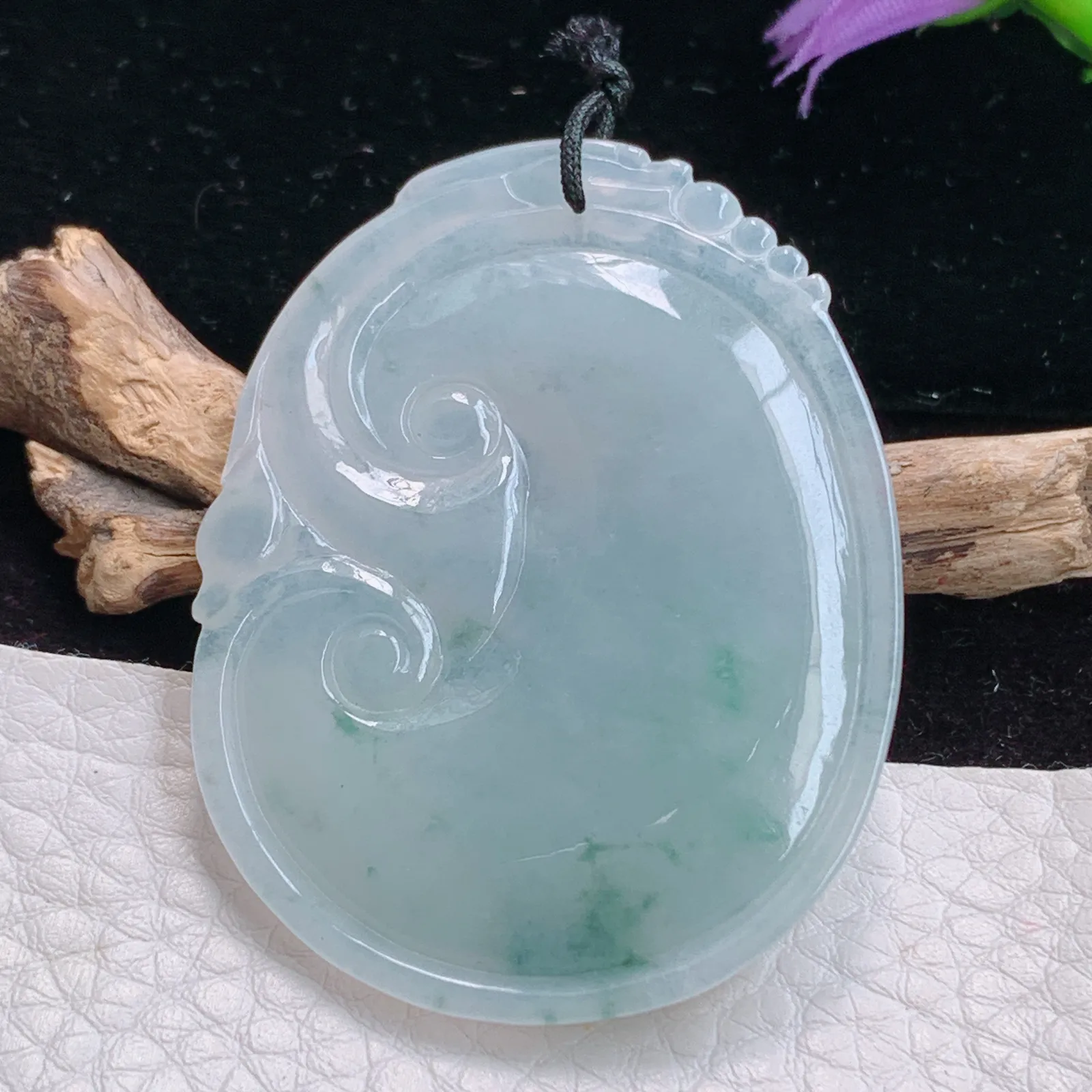 zen实拍53.8*41.5*6老坑精雕缅甸翡翠飘花饱满大如意玉吊坠 玉挂件