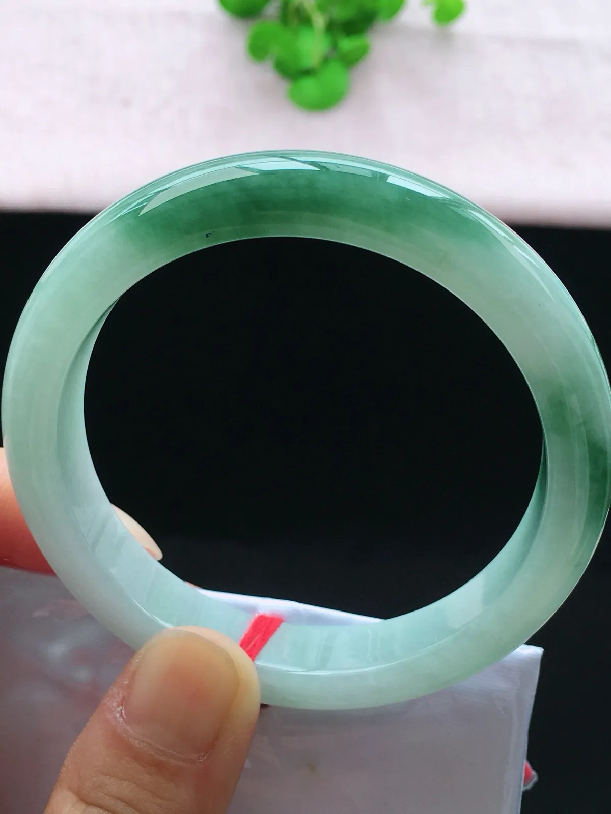 正圈57-58可戴，种老水足，尺寸57.2/11.5/7.8mm，冰油正圈翡翠手镯