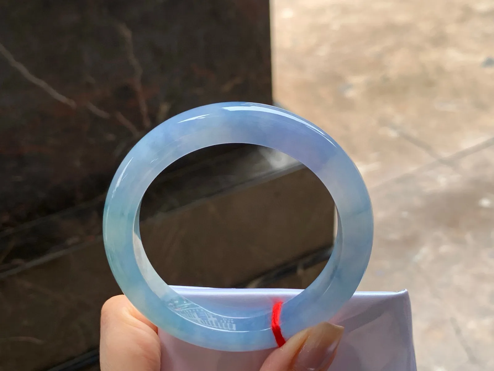 冰紫花手镯
独特55.8/11.5/9mm