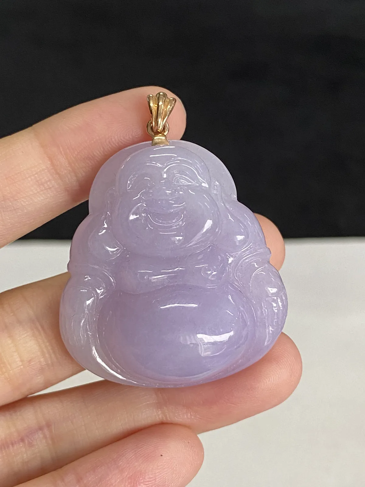翡翠糯化种淡紫色吊坠