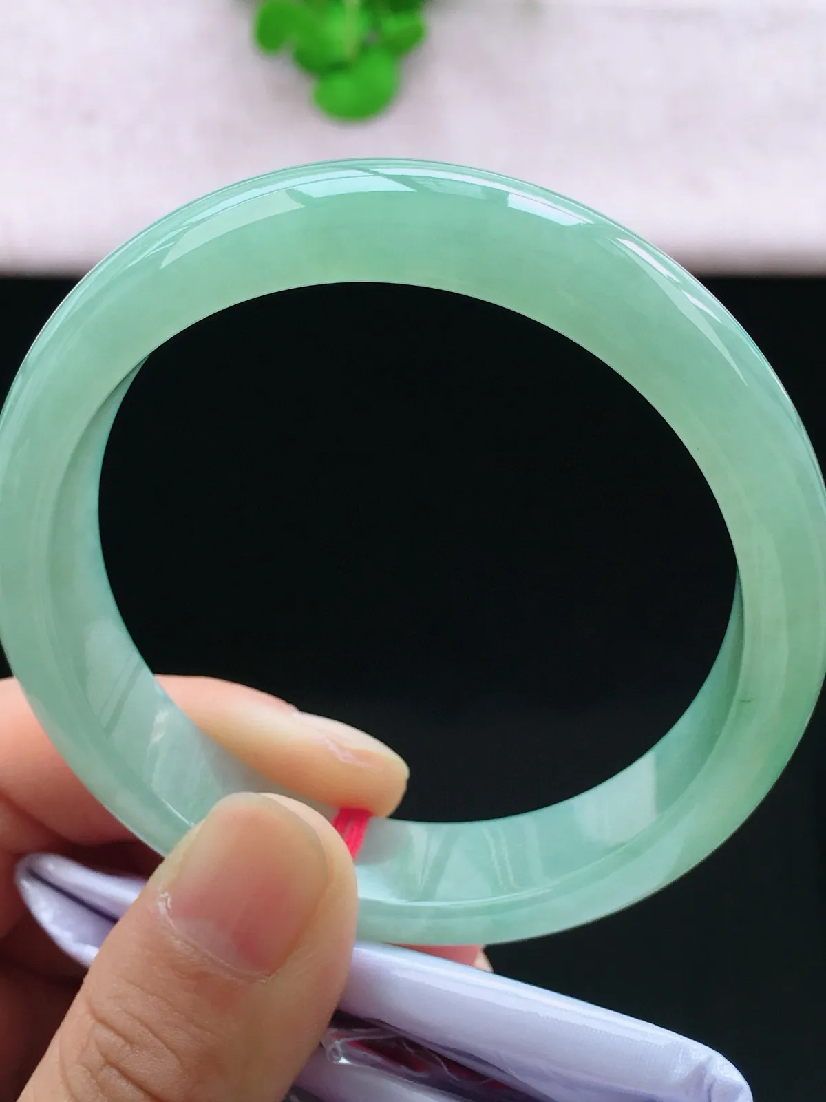 正圈58-59可戴，种老水足，尺寸58.4/13.6/7.8mm，冰油正圈翡翠手镯