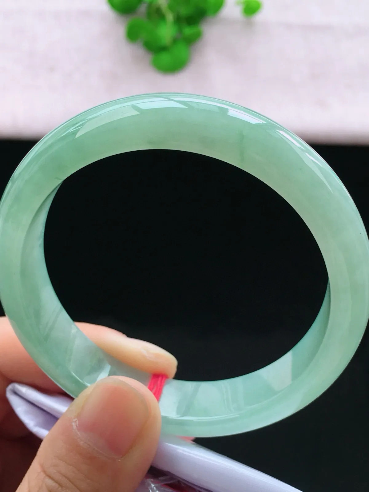 正圈58-59可戴，种老水足，尺寸58.4/13.6/7.8mm，冰油正圈翡翠手镯
