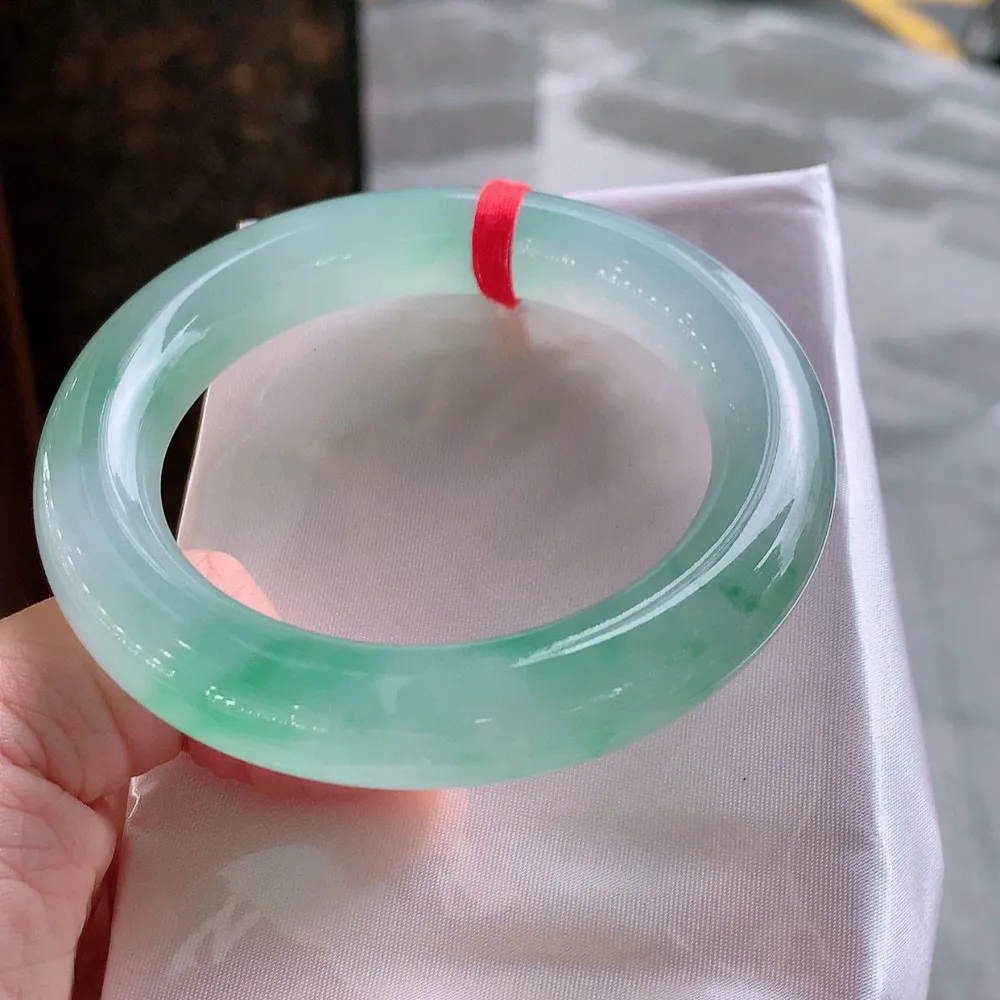 圆条高冰阳绿 无瑕 尺寸:56.7/12 种色俱佳🥰🥰