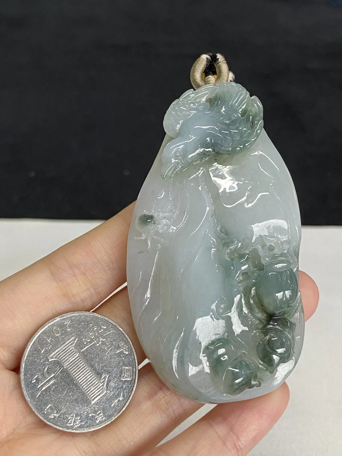 翡翠糯化种飘绿吊坠