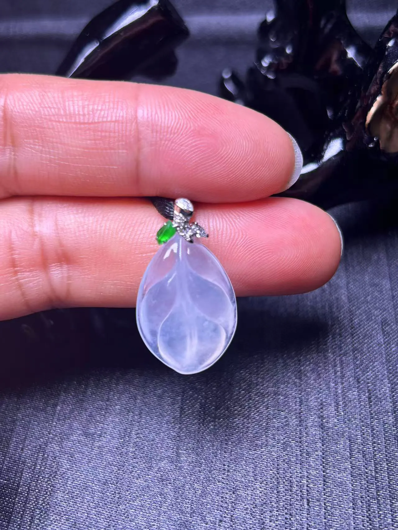 缅甸翡翠A货，金叶玉叶，事业有成，家大业大，上身效果很美，裸石22.8/15.3/7