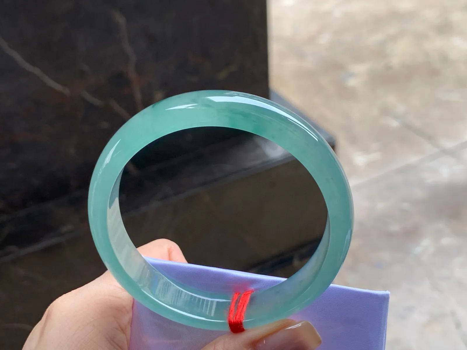 冰种蓝底飘花手镯
种老59/13/6.5mm