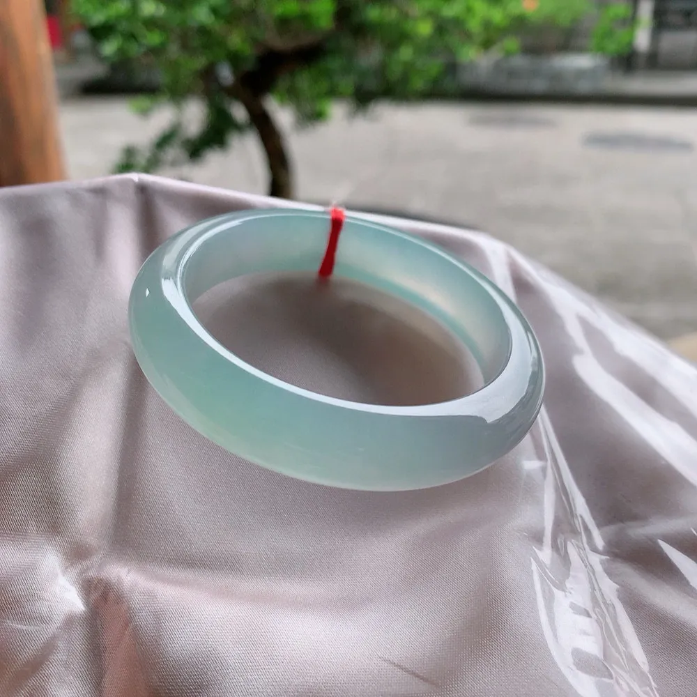 正圈高冰绿 无瑕 尺寸:54.7/12.9/7.6 种色兼备