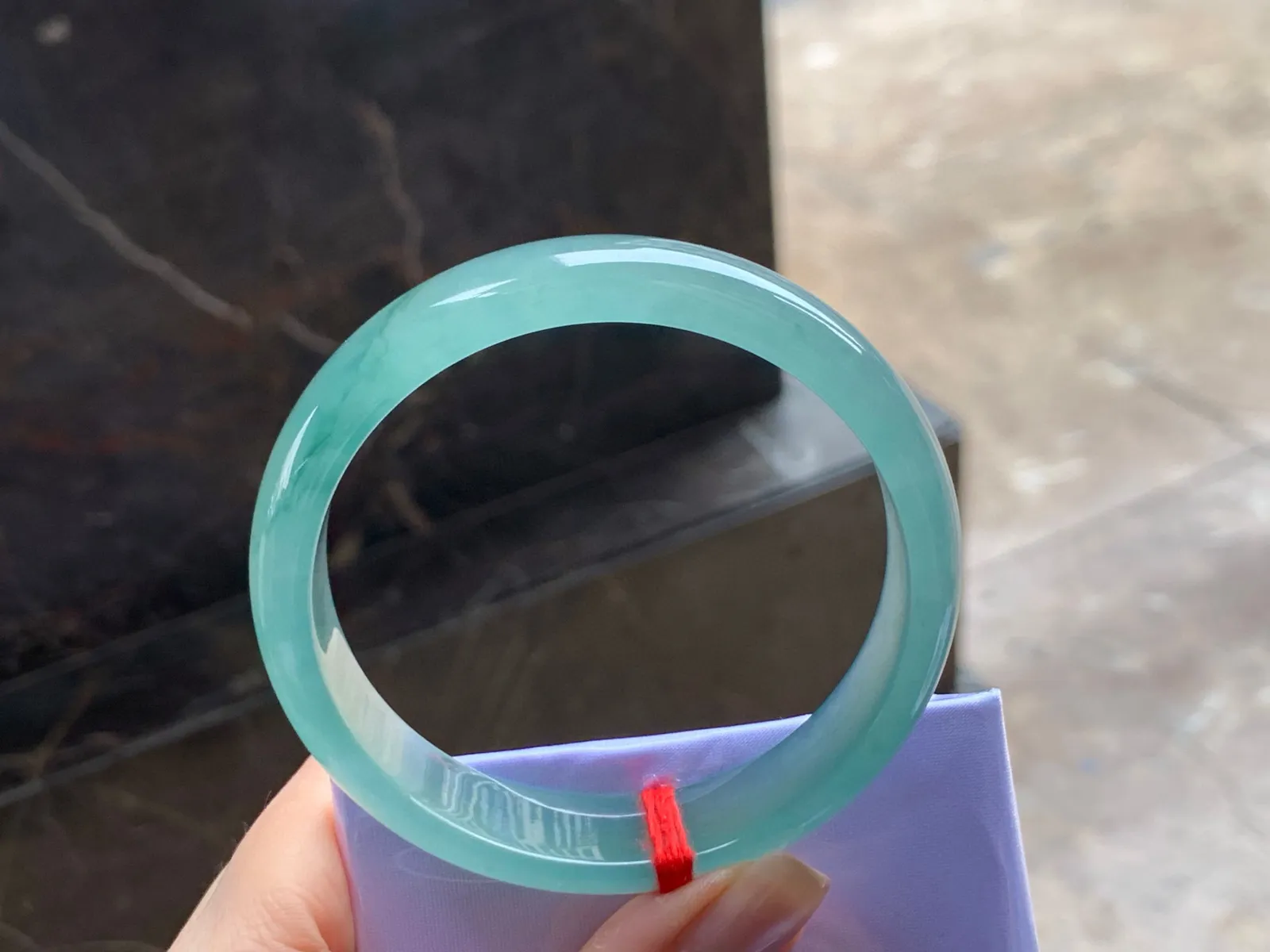 冰种蓝底飘花手镯
种老59/13/6.5mm
