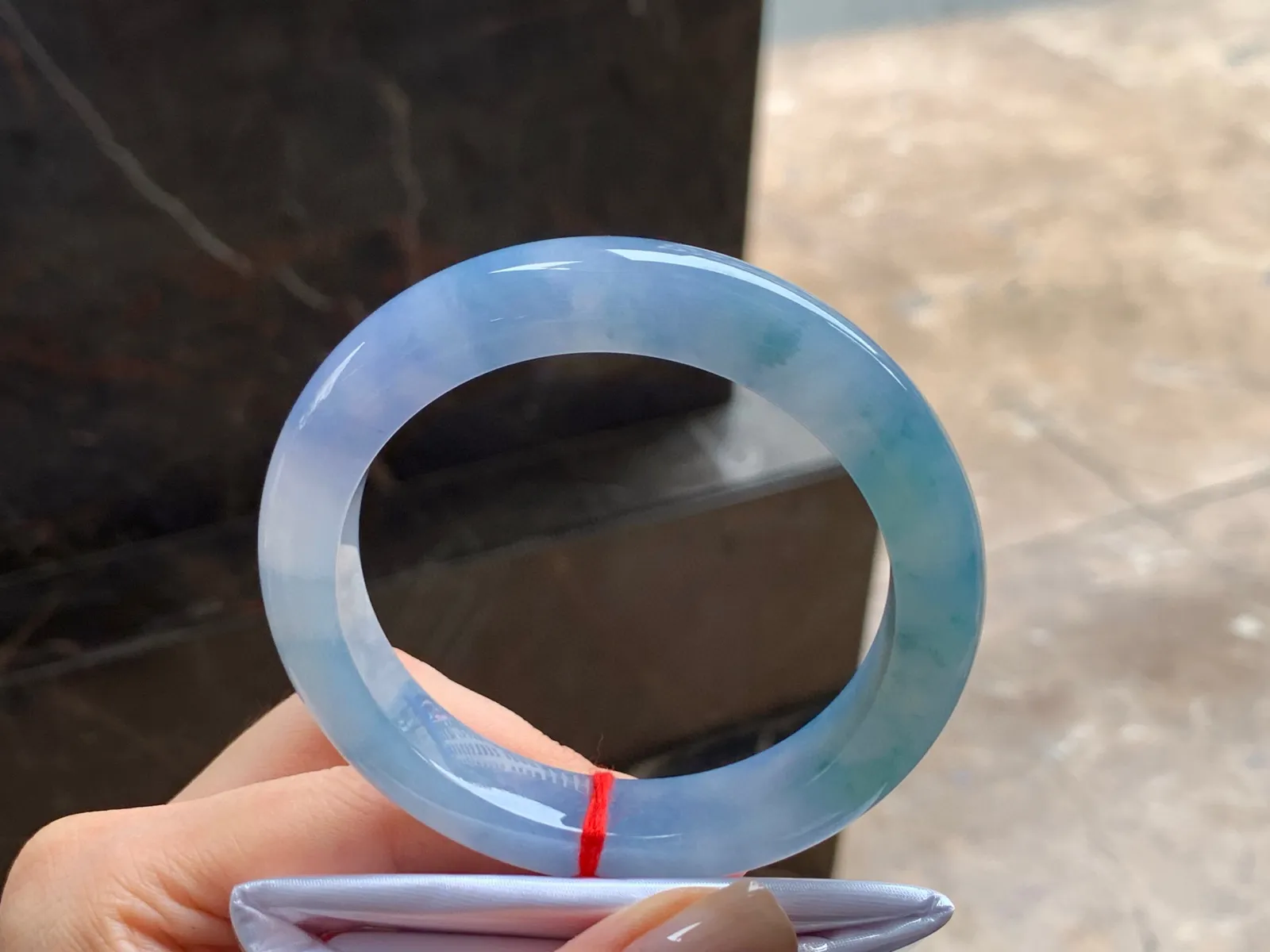 冰紫花手镯
独特55.8/11.5/9mm