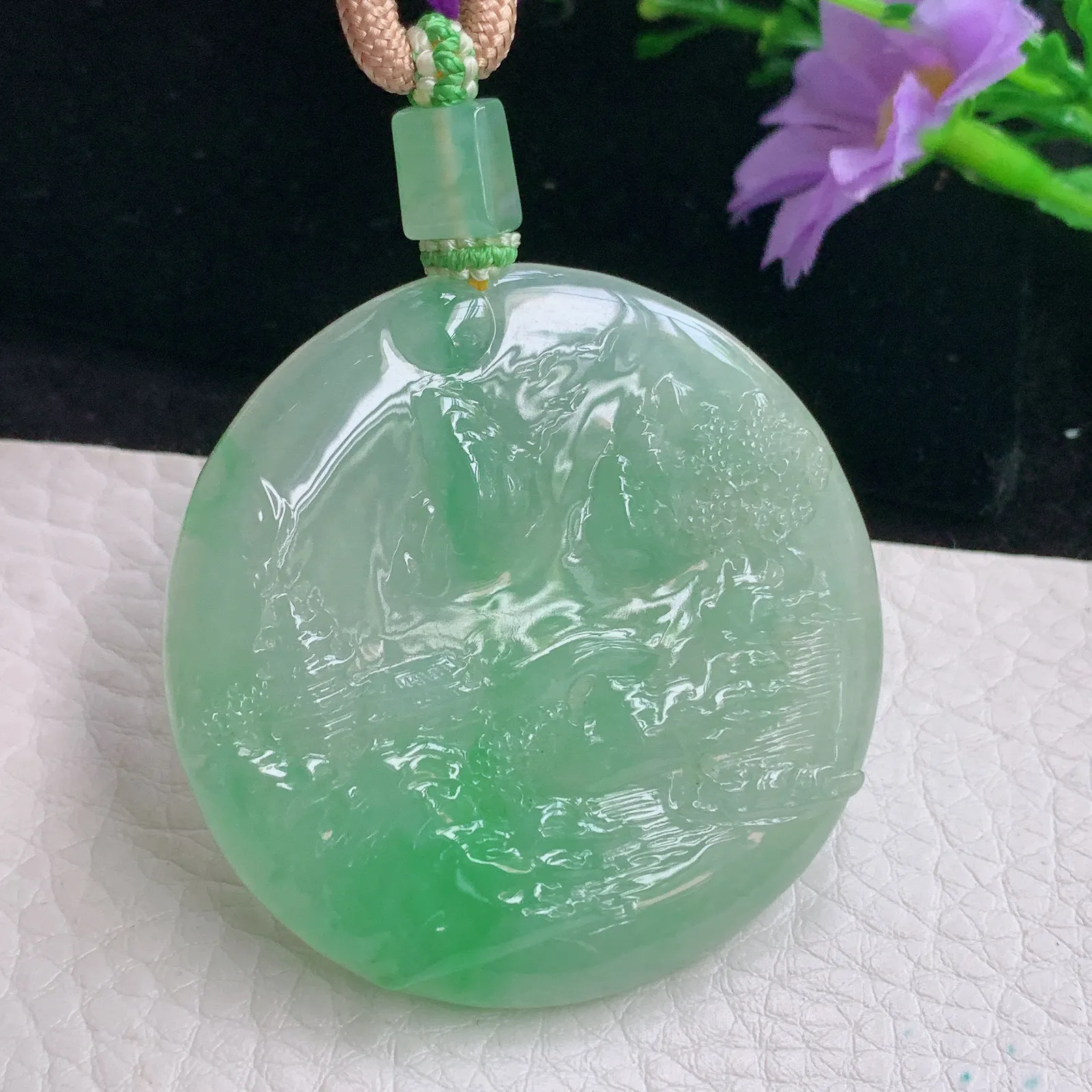 fy实拍49.3*5.8精雕缅甸翡翠冰绿大好河山 山水玉吊坠 玉挂件