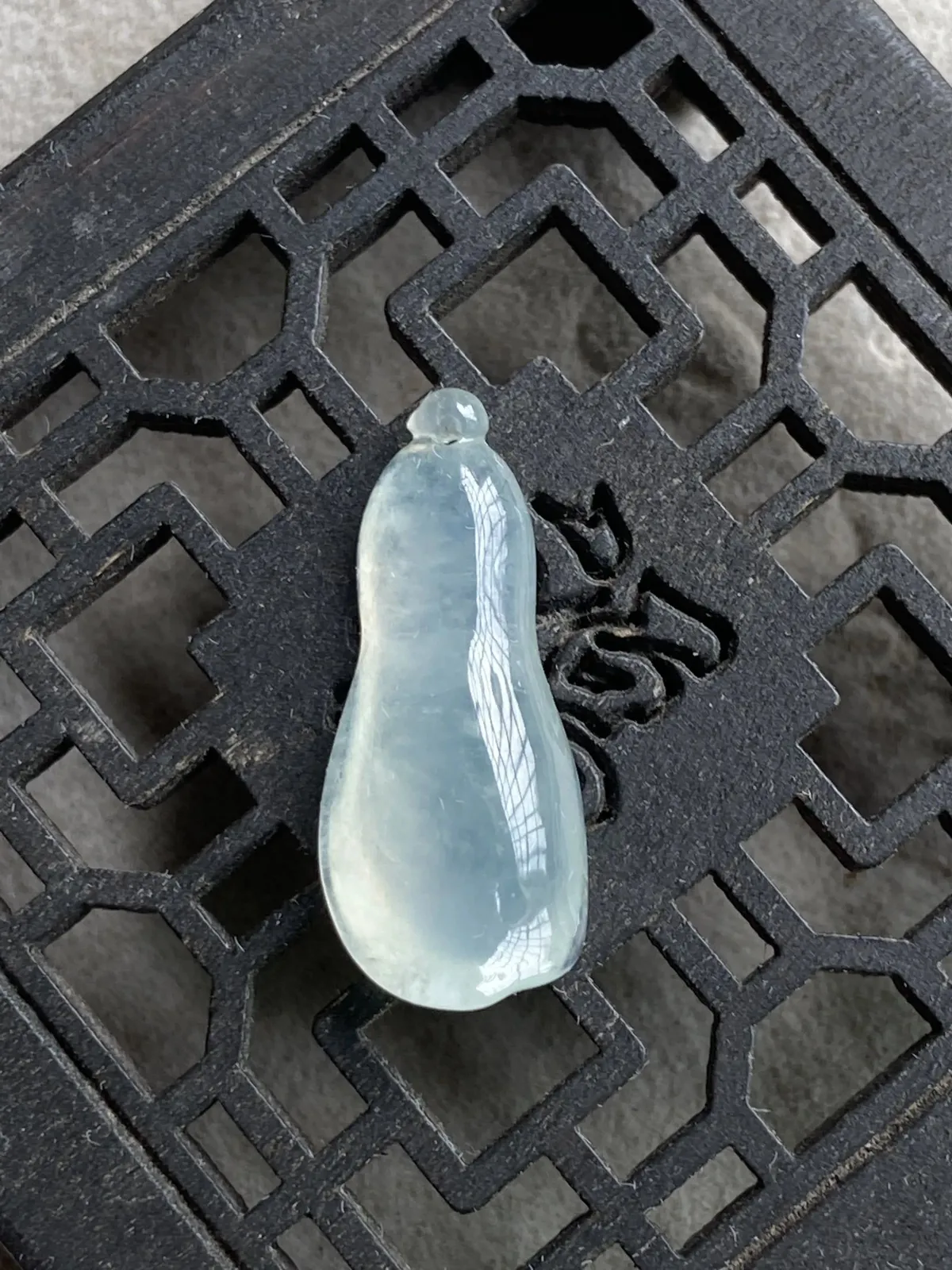 缅甸翡翠A货，福瓜福满人间，事事顺心，快乐平安，上身效果非常美，