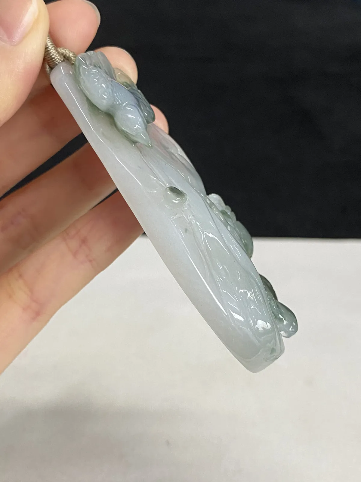 翡翠糯化种飘绿吊坠