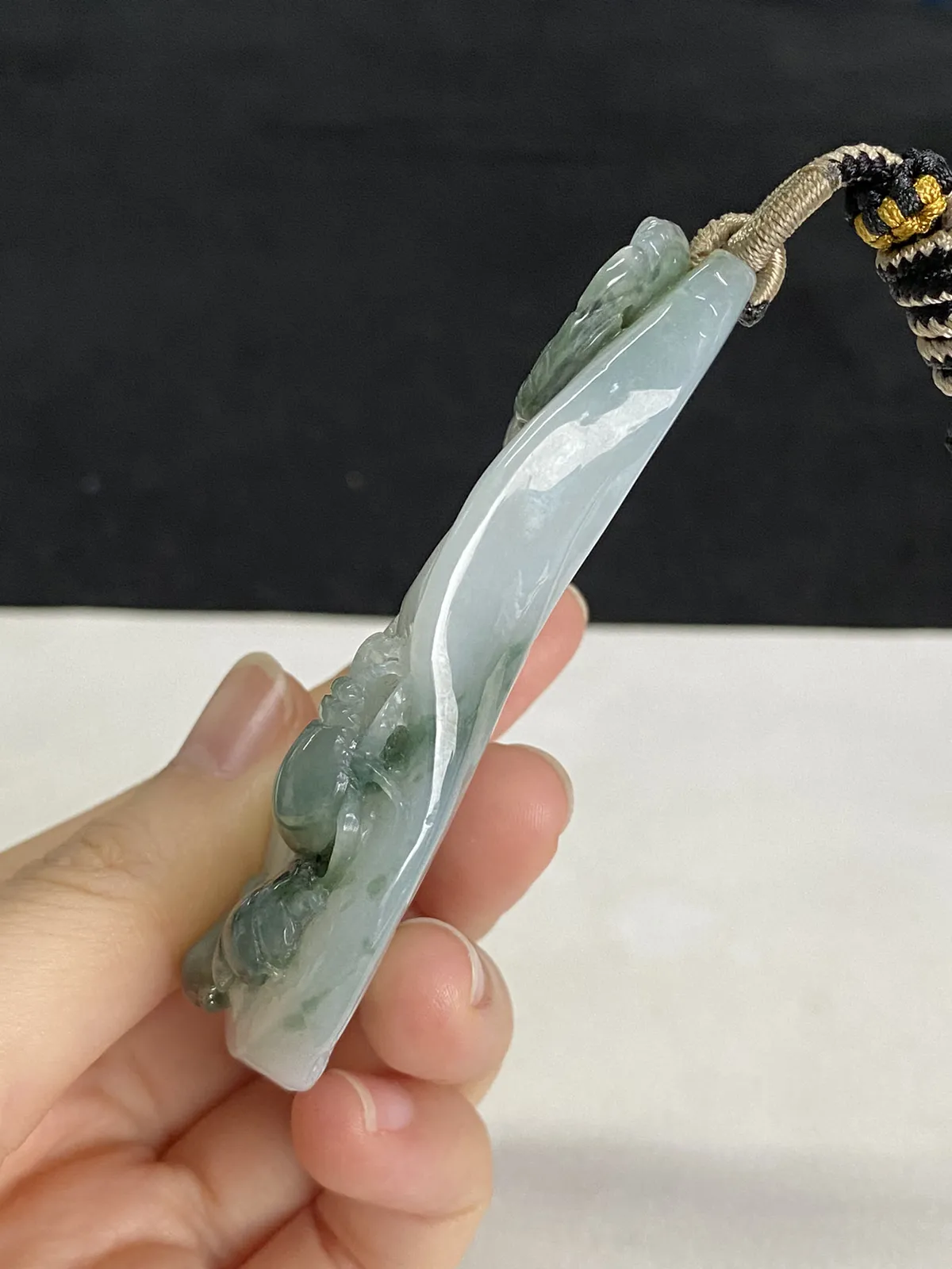 翡翠糯化种飘绿吊坠