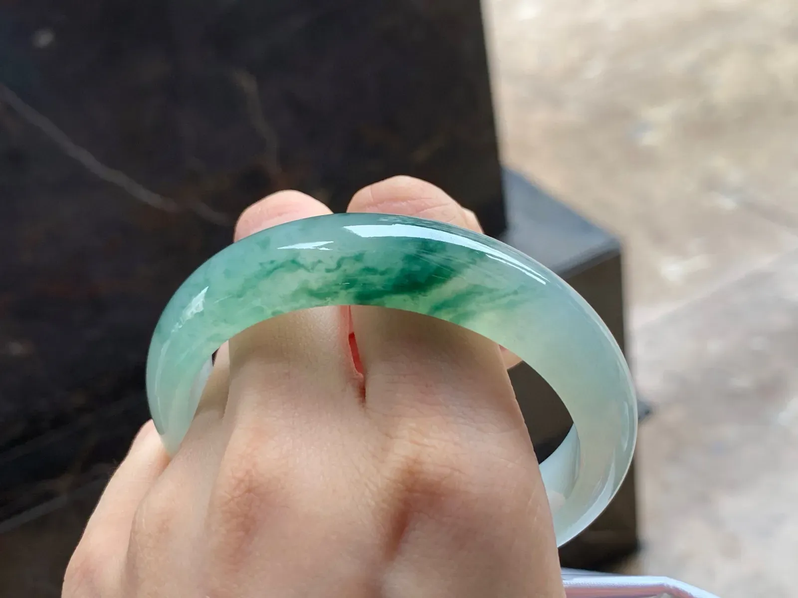 冰种飘花手镯
种好58/15/8mm