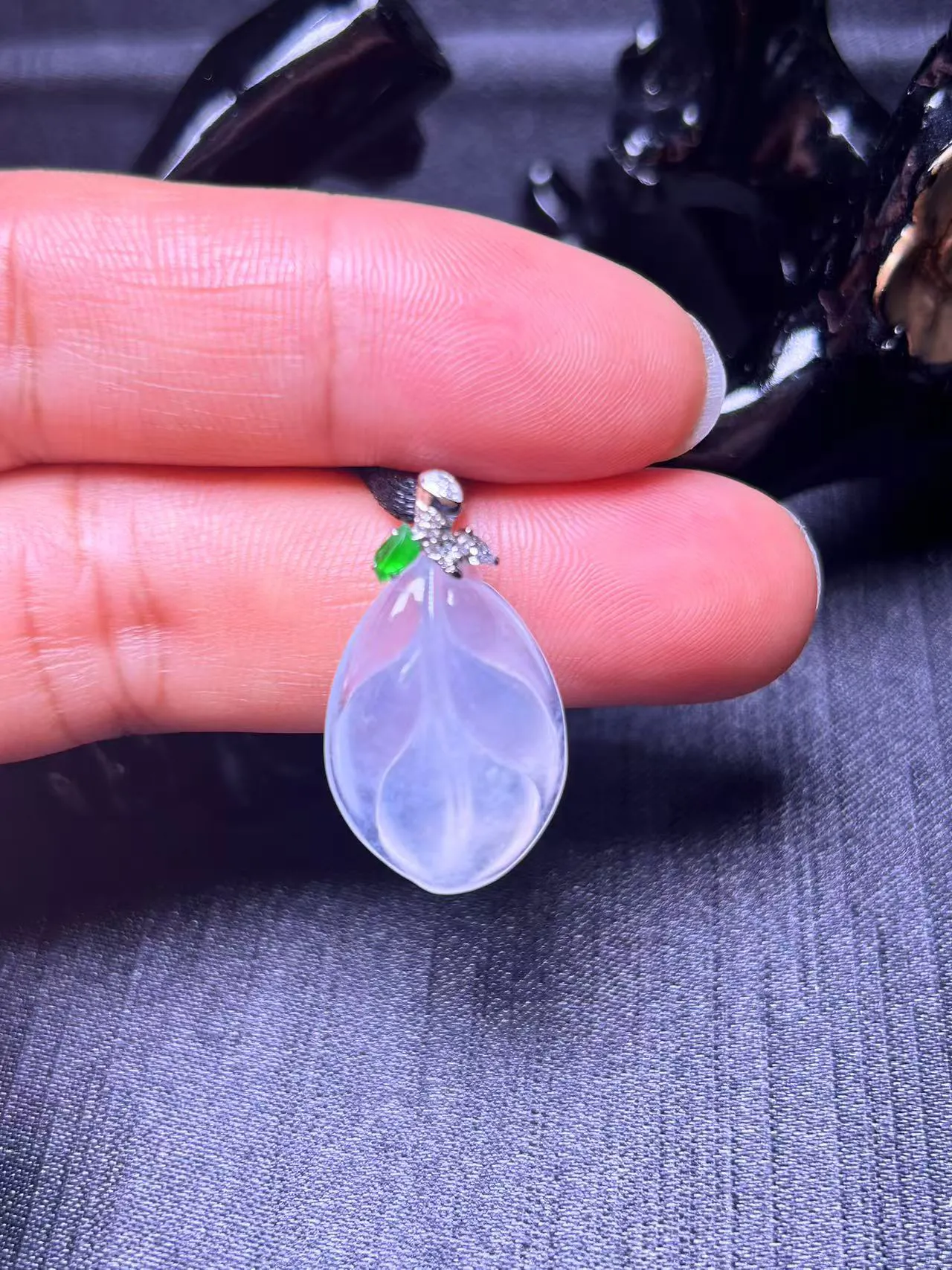 缅甸翡翠A货，金叶玉叶，事业有成，家大业大，上身效果很美，裸石22.8/15.3/7