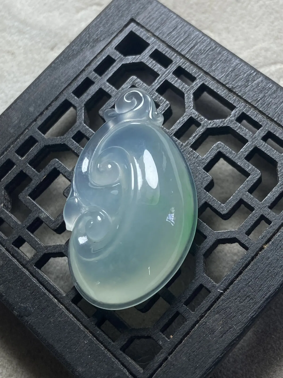 缅甸翡翠A货，万事如意，事事顺心.平平安安，木那料，上身效果好