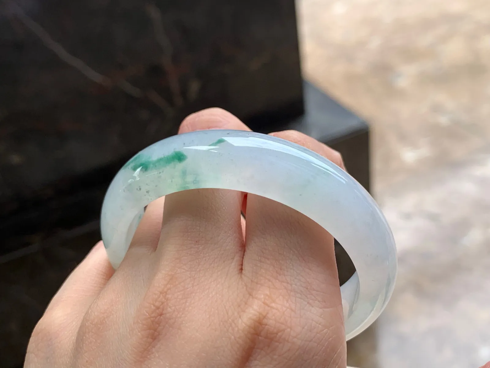 冰飘花手镯
种好55.7/14.5/8.2mm
