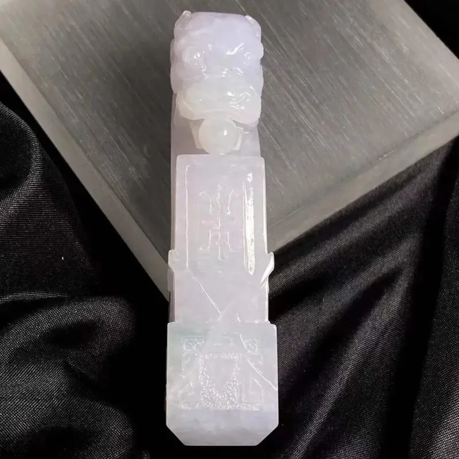 缅甸翡翠A货，龙钩，平平安安，健健康康，财源滚滚，摆放更好看