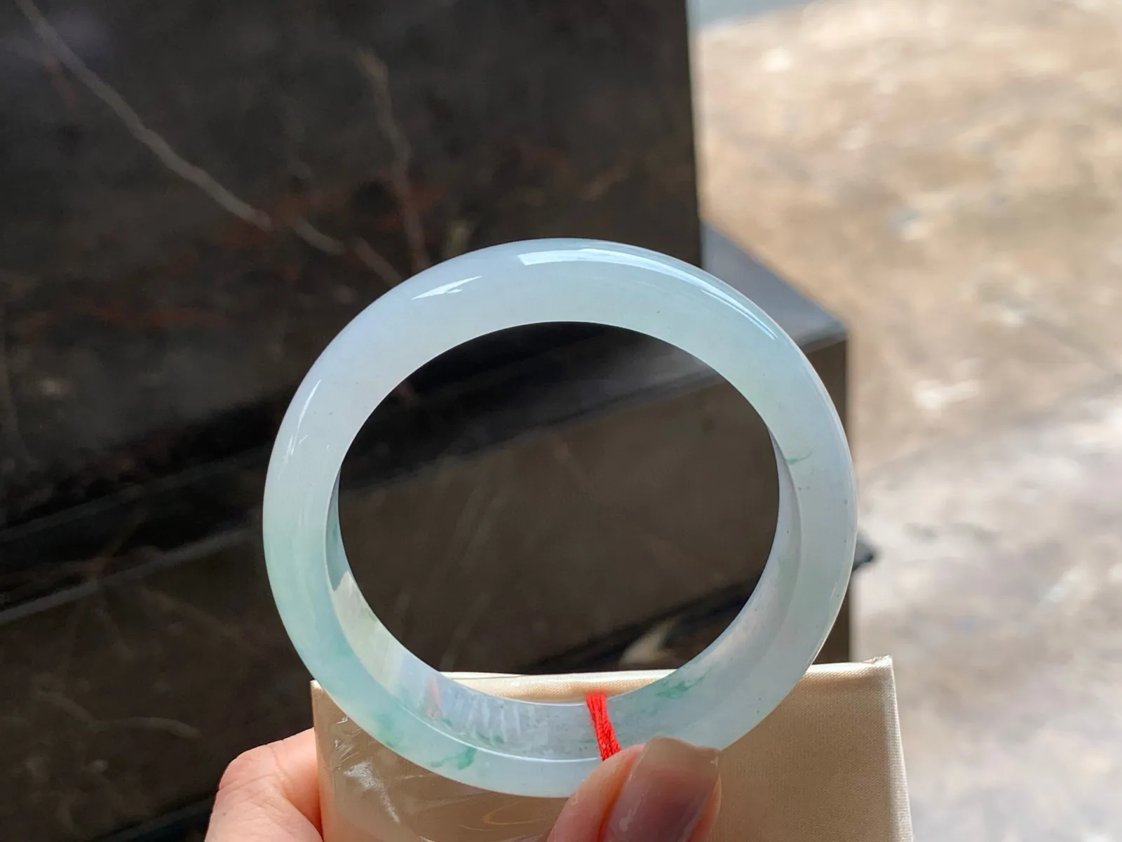 冰飘花手镯
种好55.7/14.5/8.2mm