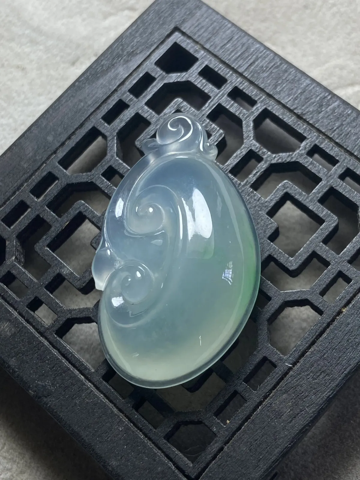 缅甸翡翠A货，万事如意，事事顺心.平平安安，木那料，上身效果好