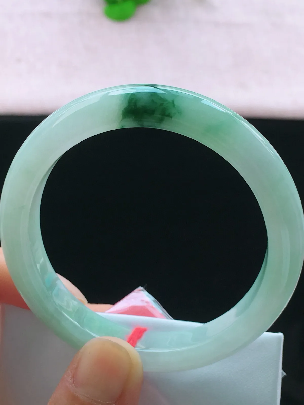 正圈55-56可戴，种老水足，尺寸56/10.8/8.2mm，冰飘花正圈翡翠手镯