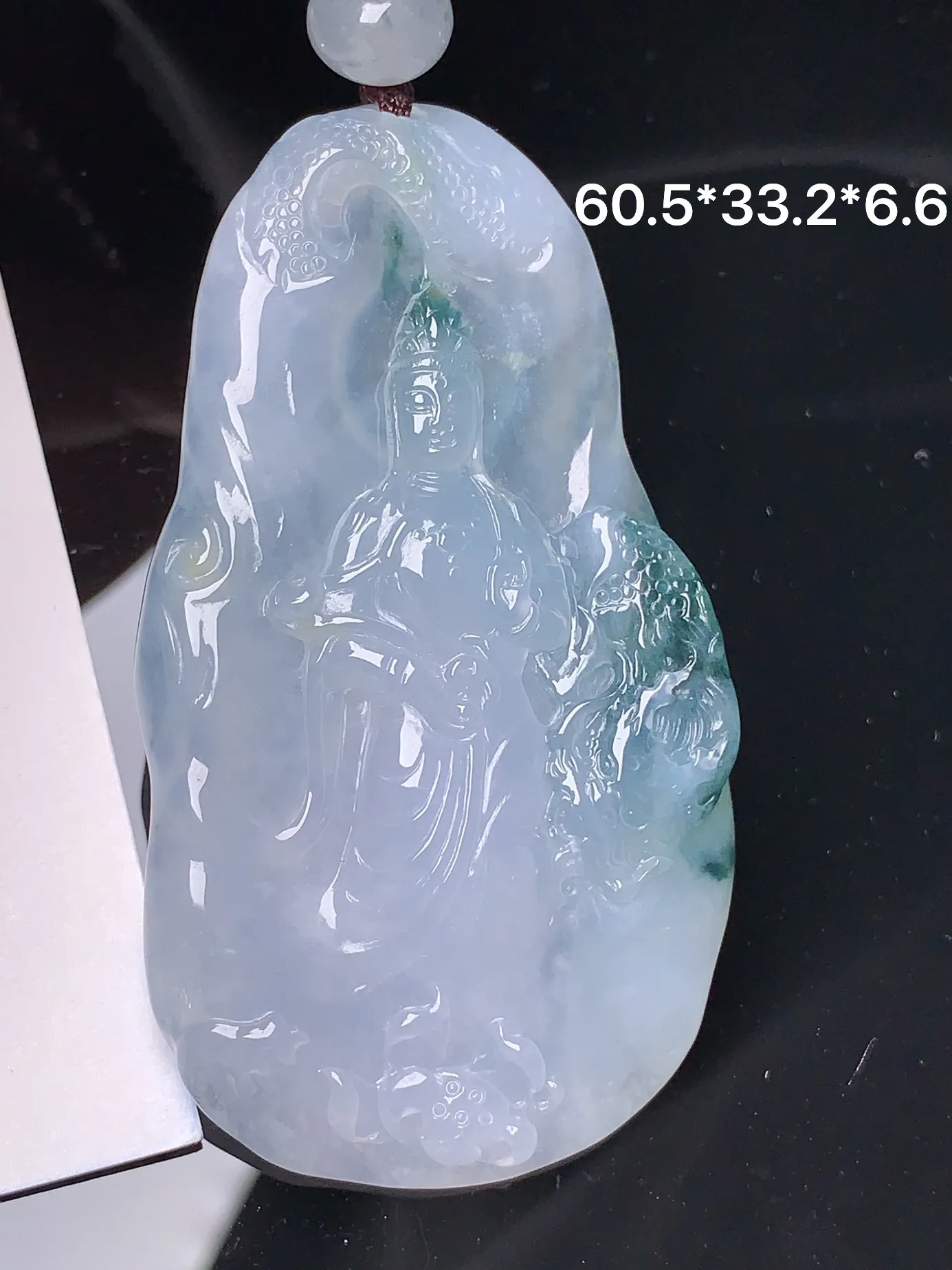 飘绿盘龙观音吊坠 玉质细腻 水润亮眼 色泽艳丽 整体尺寸60.5*33.2*6.6